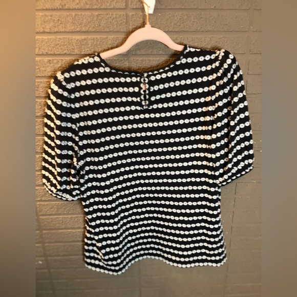 Ann Taylor Black and White Patterned Blouse - Picture 3 of 5